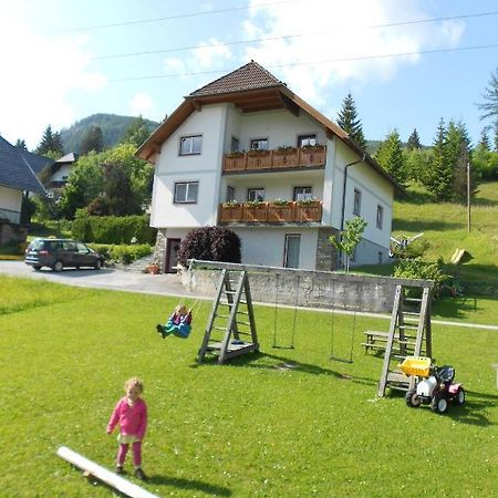 Haus Moni Apartment Mauterndorf  Exterior photo