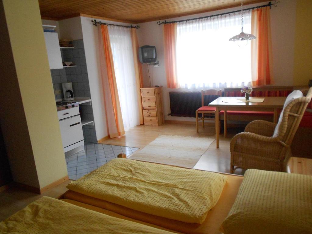 Haus Moni Apartment Mauterndorf  Room photo